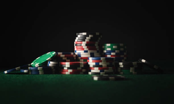 Live Casino Hold'em table with dealer and real-time streaming on lgosuper login